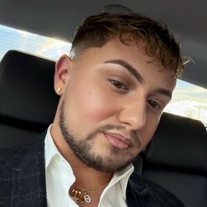 Meet your Posher, Daniel